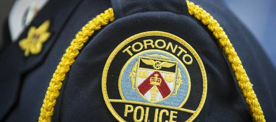 Toronto:Il consiglio scolastico vota per il programma finale che mette gli agenti di polizia nelle scuole superiori