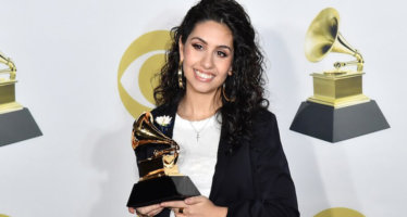 Grammy Awards 2018: la giovane Alessia Cara, figlia di emigrati locridei, porta la sua musica “sul tetto del mondo”