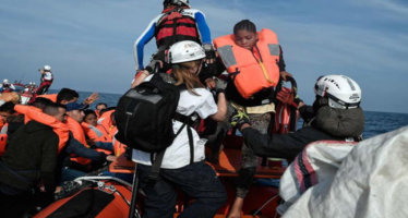 Nave Aquarius: La Spagna accoglie i 629 migranti.Salvini: alzare la voce paga