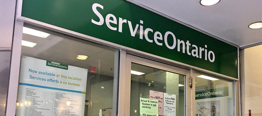 Ontario: Un nuovo piano per i servizi del settore pubblico più accessibili e convenienti riducendo la burocrazia e spostandoli online.